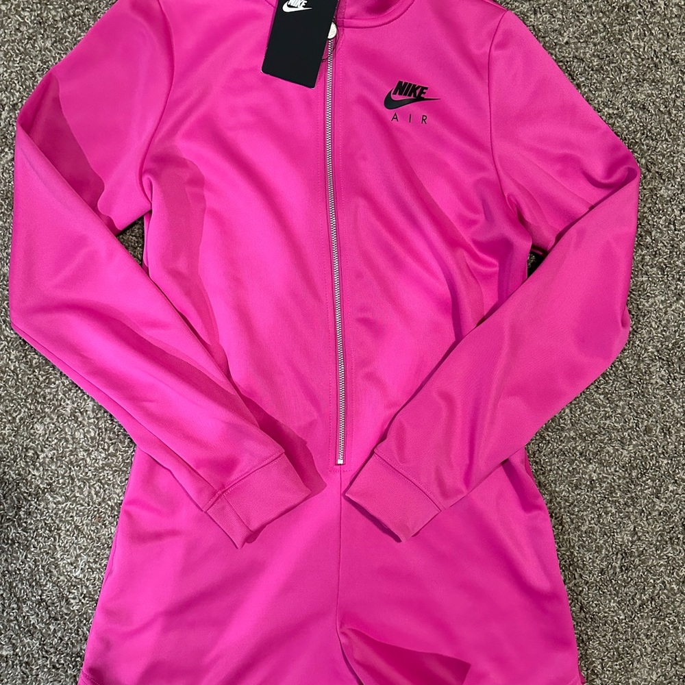 BRAND NEW Women’s Nike Romper- Size Small